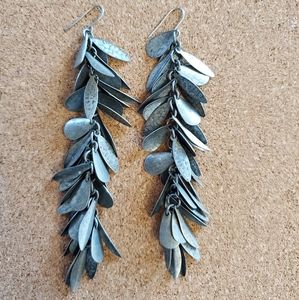 🌟 5 for $15 🌟 Silver dropdown earrings
